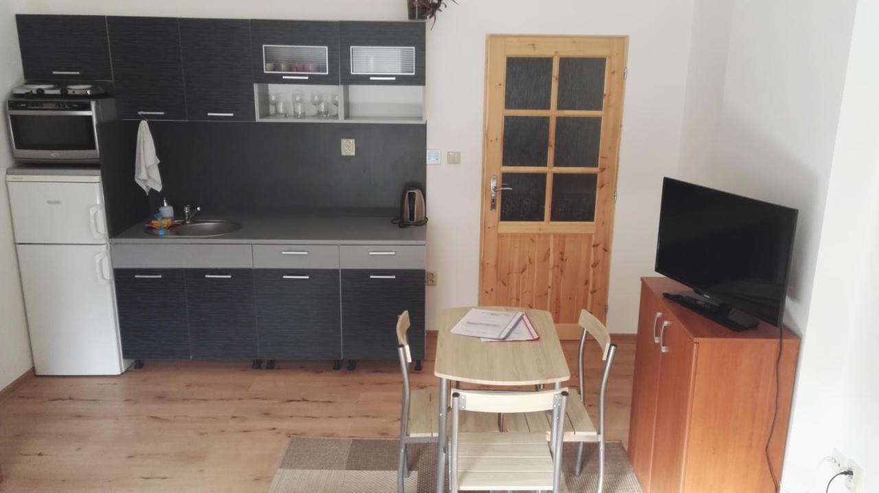 Ubytování v soukromí Opolany u Poděbrad Exteriér fotografie