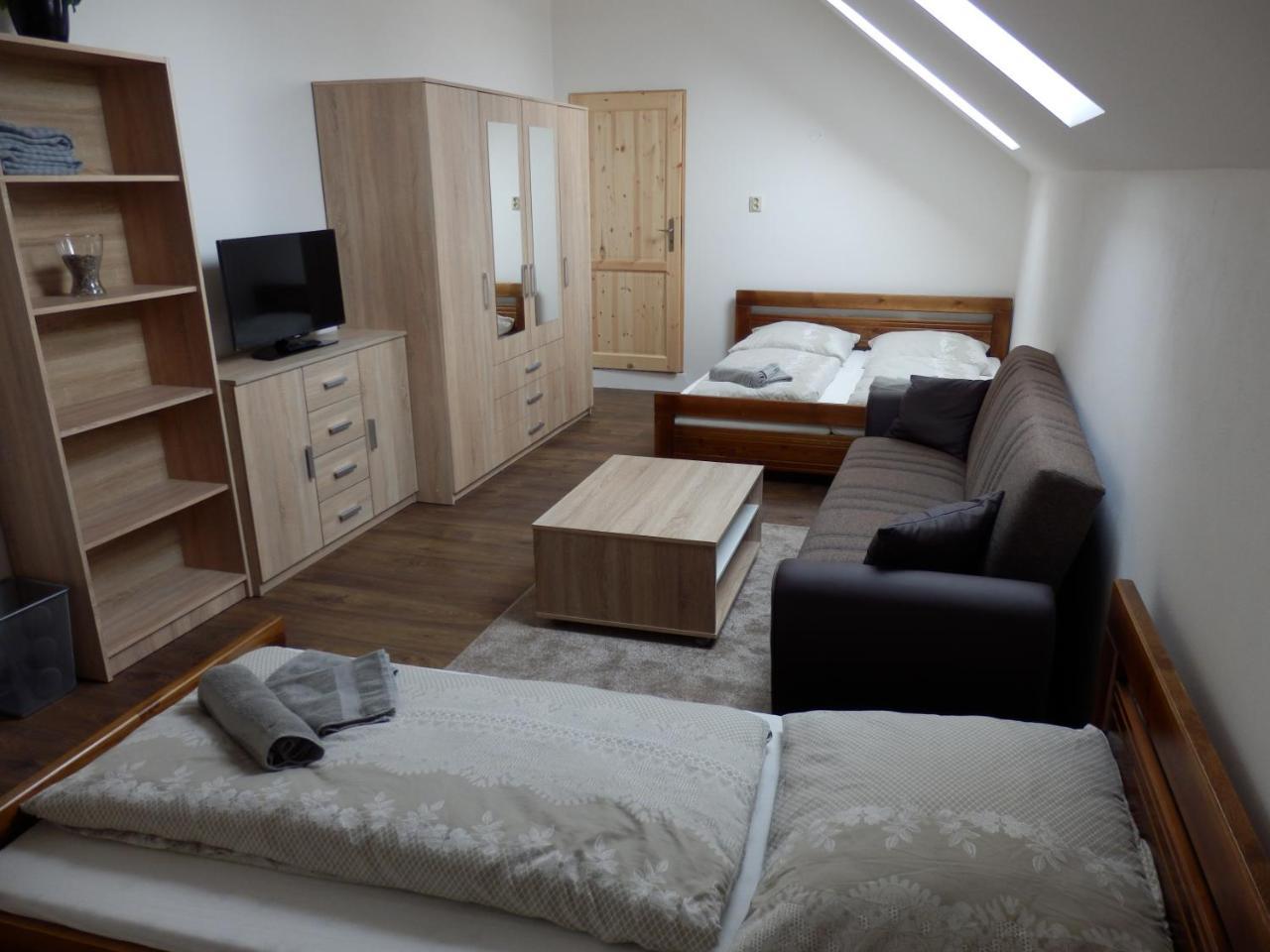 Ubytování v soukromí Opolany u Poděbrad Exteriér fotografie